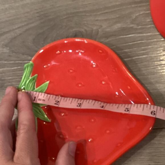 Vintage Strawberry Plates Set of 2 Red Summer Farmhouse Retro Ceramic Rosenthal - Picture 6 of 6